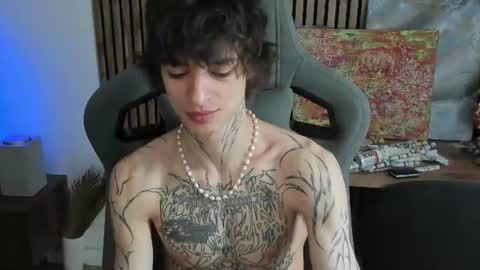 Snapshot of oliverrgroove chatting on 28, 7, 2026 oliverrgroove online show from 28, 7, 2026