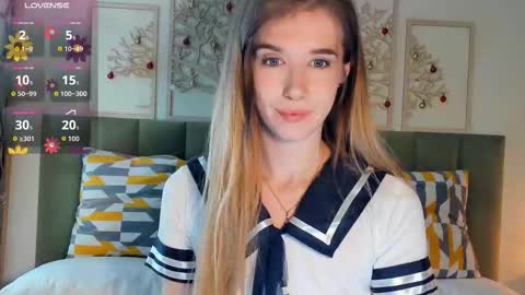Snapshot of olivia_7 chatting on 24, 9, 2025 Olivia online show from 24, 9, 2025
