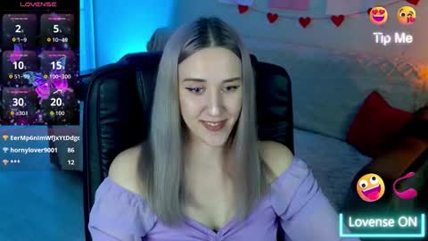 Snapshot of olivia_daze chatting on 12, 9, 2025 olivia_daze online show from 12, 9, 2025