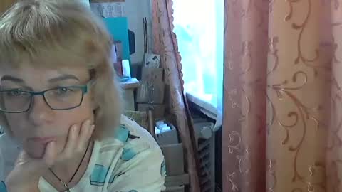 Olivia Mia online show from 1, 6, 2026