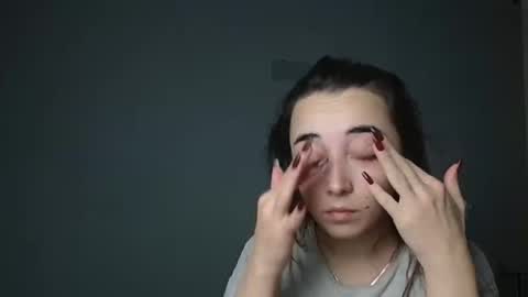 Snapshot of olivia_oliv chatting on 11, 11, 2025 Olivia online show from 11, 11, 2025