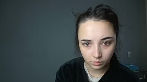 Snapshot of olivia_oliv chatting on 12, 11, 2025 Olivia online show from 12, 11, 2025