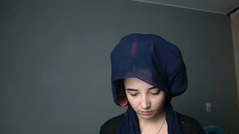 Snapshot of olivia_oliv chatting on 17, 11, 2025 Olivia online show from 17, 11, 2025