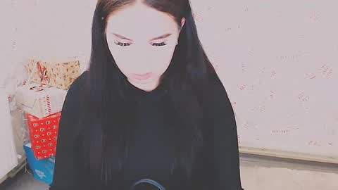 Olivia online show from 13, 2, 2025