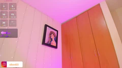 Snapshot of olivia_s19 chatting on 23, 5, 2026 olivia_s19 online show from 23, 5, 2026