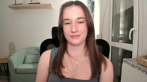 Snapshot of oliviaaa2003 chatting on 11, 3, 2025 Oliwiaa2004 online show from 11, 3, 2025