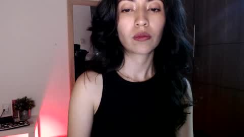 Snapshot of oliviaaa__ chatting on 4, 3, 2025 oliviaaa__ online show from 4, 3, 2025