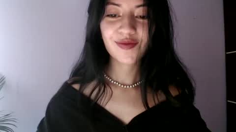 oliviaaa__ online show from 21, 5, 2026