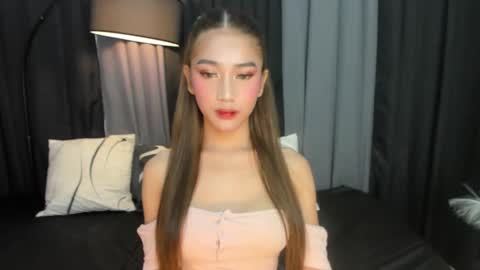 Snapshot of oliviablachx chatting on 21, 1, 2025 lia online show from 21, 1, 2025