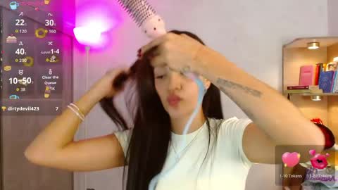 Olivia Bram online show from 17, 4, 2026