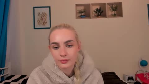 oliviaBeauty online show from 19, 4, 2026