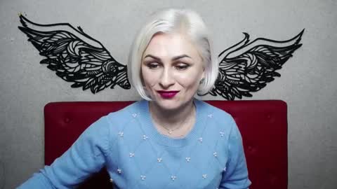 OliviaHorst online show from 8, 2, 2025