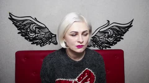 OliviaHorst online show from 9, 2, 2025