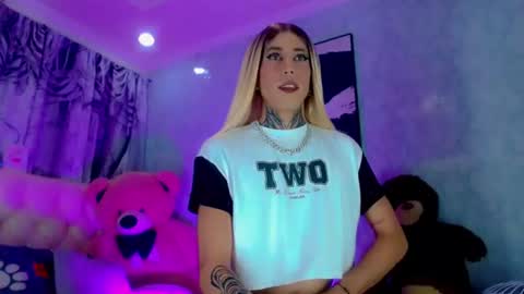 Snapshot of oliviahot01 chatting on 13, 6, 2026 oliviahot01 online show from 13, 6, 2026