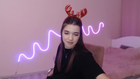 Olivia online show from 8, 12, 2024