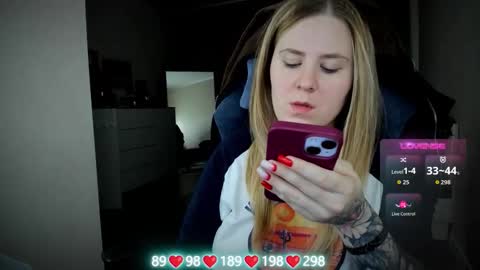 . online show from 22, 11, 2025