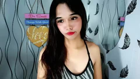 Snapshot of olivianiczxasshieerrraa6 chatting on 27, 5, 2026 NICOLE online show from 27, 5, 2026