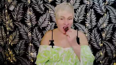 Kelly online show from 21, 12, 2024