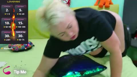 Snapshot of oliviaparadise chatting on 6, 11, 2025 oliviaparadise online show from 6, 11, 2025