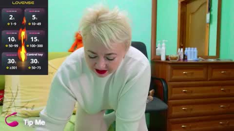 oliviaparadise online show from 11, 11, 2025