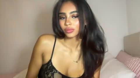 Snapshot of oliviasinclairrr chatting on 19, 6, 2026 Olivia online show from 19, 6, 2026