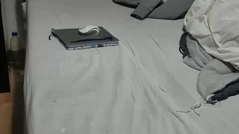 Snapshot of olivier_21 chatting on 2, 10, 2025 olivier_21 online show from 2, 10, 2025