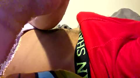 Snapshot of olliebennit chatting on 18, 4, 2026 Ollie online show from 18, 4, 2026