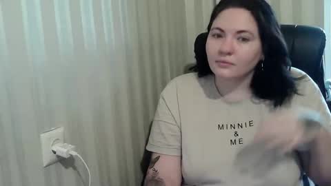 Snapshot of olyaandnetty chatting on 29, 10, 2025 OlyaAndNetty online show from 29, 10, 2025