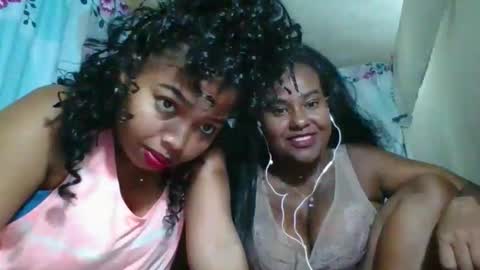 Snapshot of olyvienne90 chatting on 20, 12, 2025 olyvienne90 online show from 20, 12, 2025