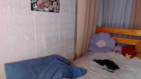 Snapshot of omariaennaid chatting on 7, 5, 2026 Angel online show from 7, 5, 2026