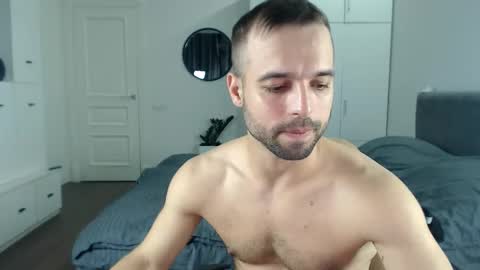 onebestlover online show from 22, 9, 2025