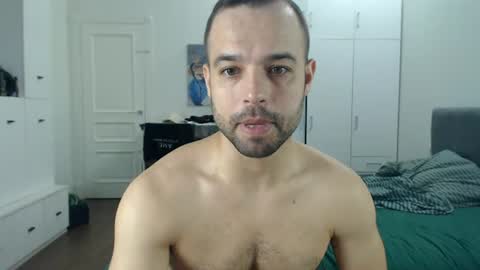 Snapshot of onebestlover chatting on 8, 7, 2026 onebestlover online show from 8, 7, 2026