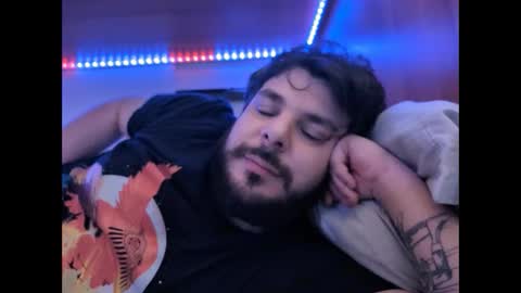 onecrew1 online show from 8, 11, 2025