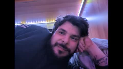 onecrew1 online show from 14, 11, 2025