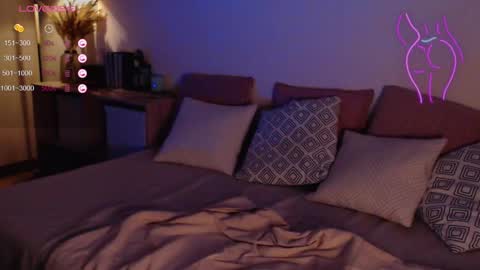  ONLINE   online show from 22, 1, 2025