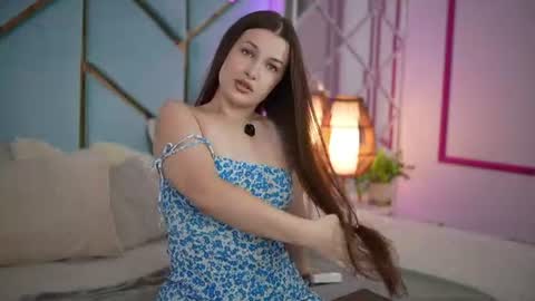 Snapshot of onelaya chatting on 22, 6, 2026 L A Y A online show from 22, 6, 2026