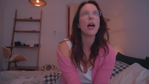 Snapshot of onelittlemermaid chatting on 22, 2, 2025 Ariel online show from 22, 2, 2025