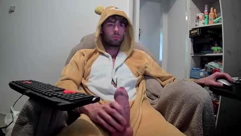 Snapshot of onesieboyx chatting on 19, 12, 2025 onesieboyx online show from 19, 12, 2025
