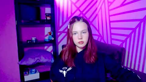 onessandra online show from 24, 9, 2025