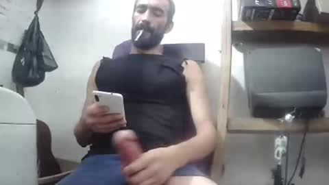 Giorgeo  Armani online show from 22, 1, 2025