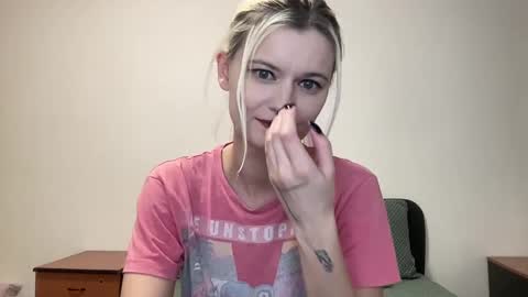 Snapshot of onika_cox chatting on 27, 9, 2025 Onika online show from 27, 9, 2025