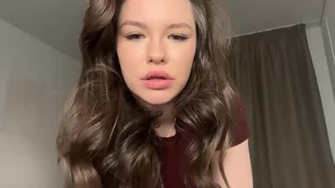 Snapshot of onlybloomm chatting on 2, 3, 2026 Alice De Milo online show from 2, 3, 2026