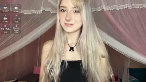 Snapshot of onlyeva1 chatting on 17, 5, 2026 Eva online show from 17, 5, 2026