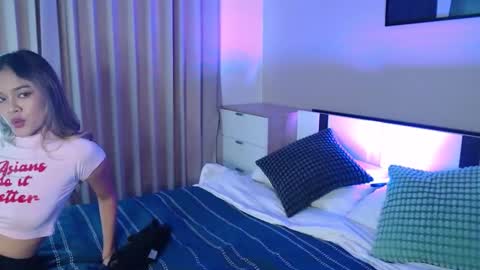 Lily Peach  -   online show from 5, 4, 2026