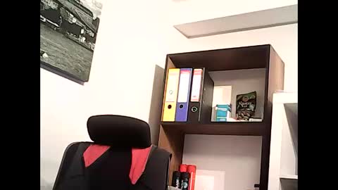 onlyprivate m35 online show from 11, 4, 2026