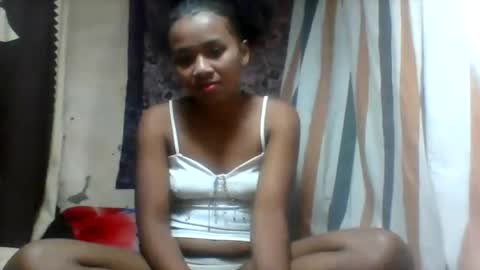 oooozafiette online show from 11, 7, 2026
