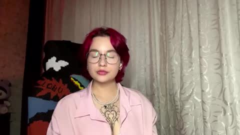 Snapshot of orahisle chatting on 19, 10, 2025 Thea online show from 19, 10, 2025