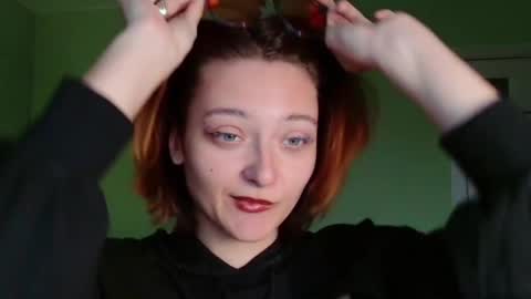 Melani  online show from 21, 11, 2025