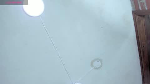 Snapshot of oriana_guzman chatting on 4, 12, 2024 Miss Guzman online show from 4, 12, 2024