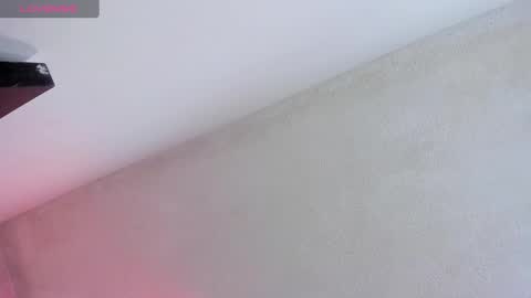 Snapshot of oriana_guzman chatting on 6, 12, 2024 Miss Guzman online show from 6, 12, 2024